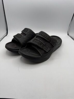 Hoka sandals M8 W10 Black Double-Strap Slide Sandals S6